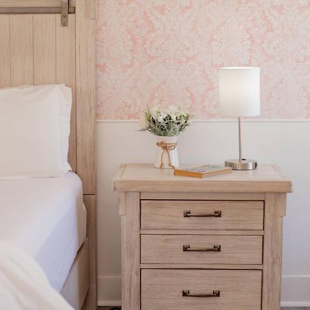 Blue Bear Inn Francestown Bagian luar foto