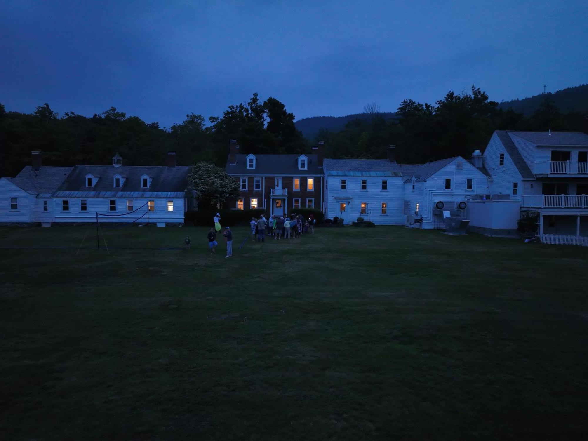 Blue Bear Inn Francestown Bagian luar foto